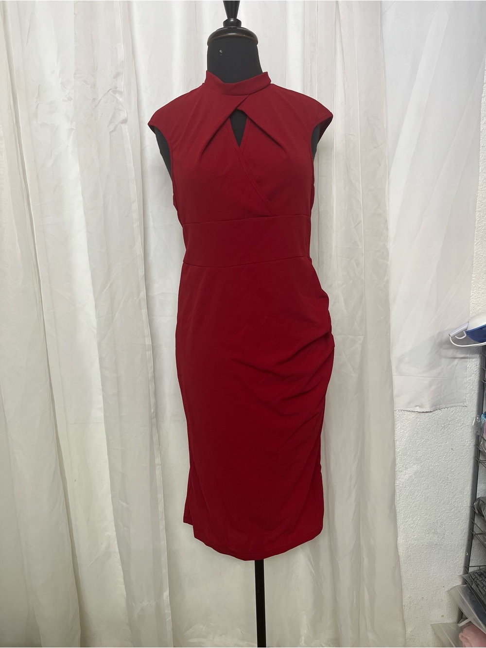 SHEIN Red Midi Sheath Dress with Keyhole Neck